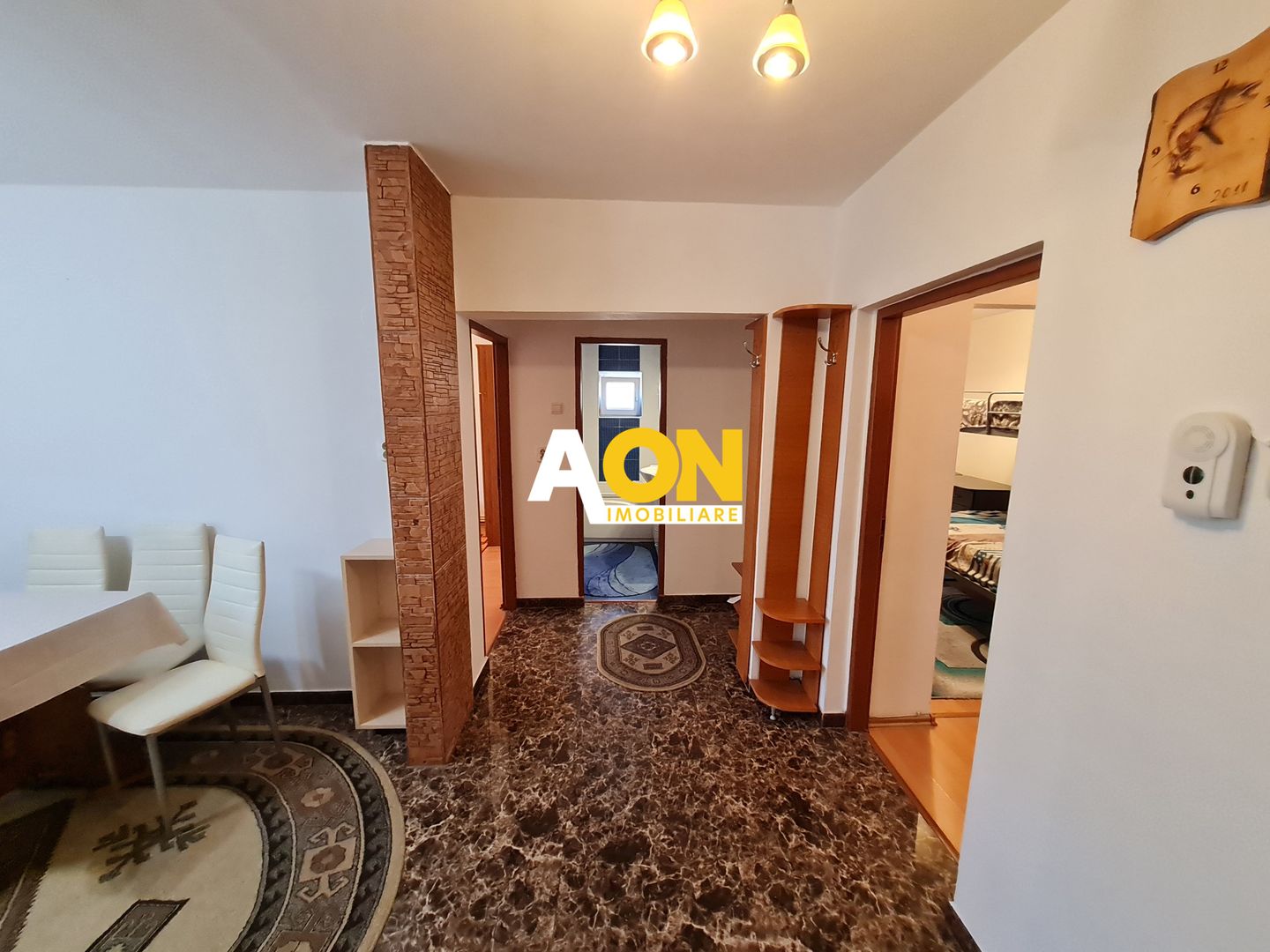 Apartament 3 Camere, Etaj 1, Decomandat, 63 mp, Zona Cetate - Poză 4