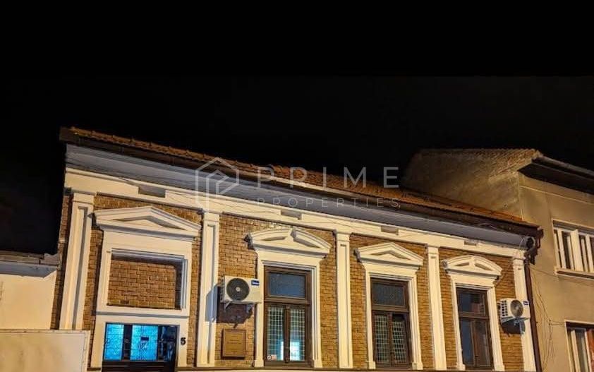 Clădire ultracentrală – Târgu Mureș, str. Mihail Kogălniceanu - Poză 1