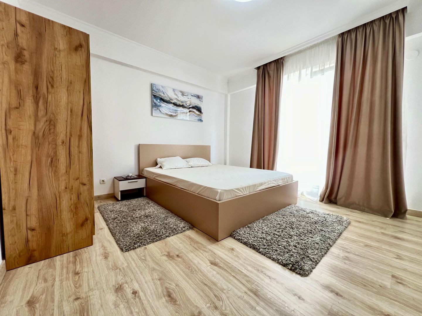 Apartament 3 camere de închiriat - Poză 2