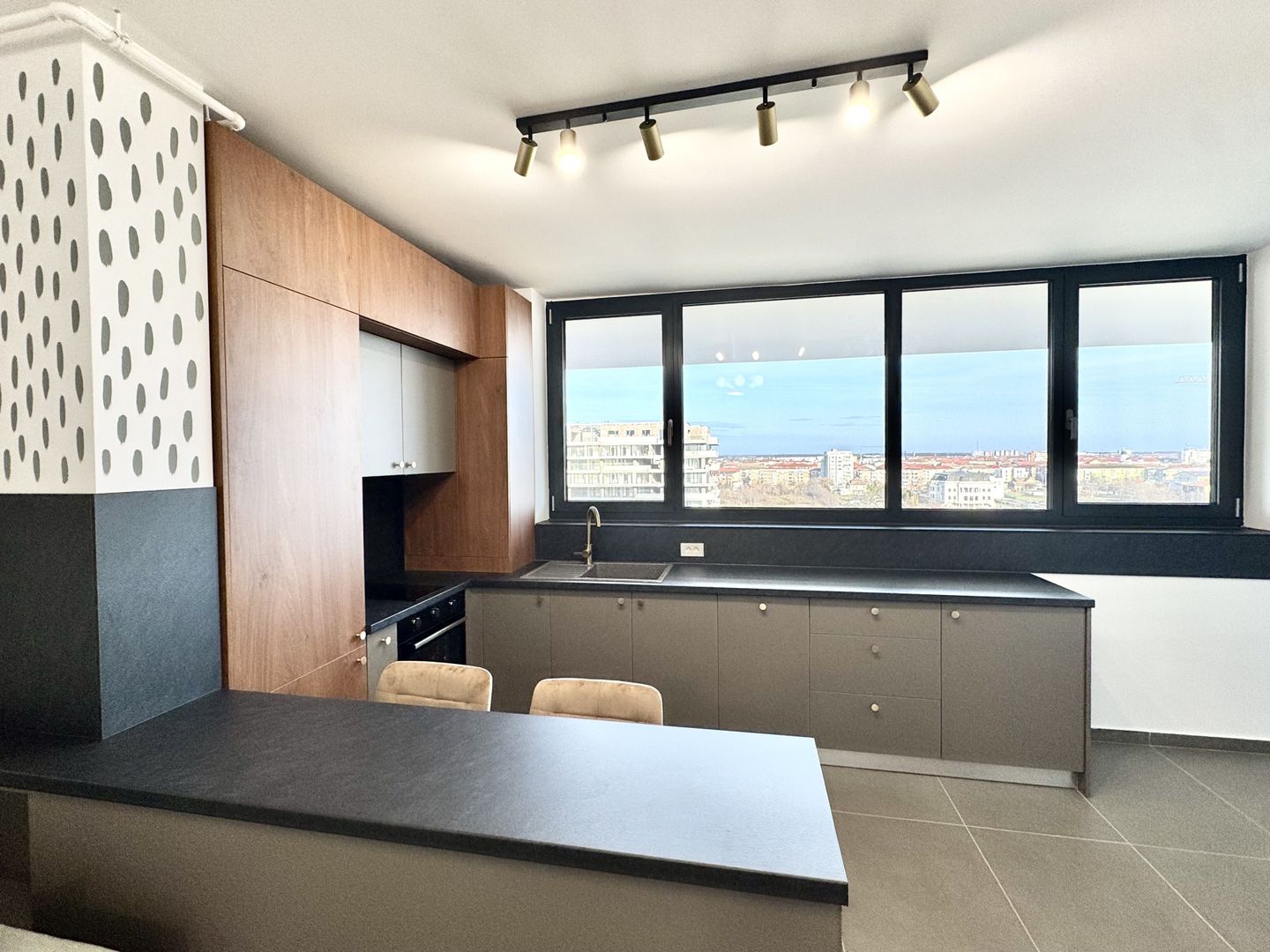 Apartament elegant, prima închiriere, zona Torontalului - XCITY TOWER - Poză 8