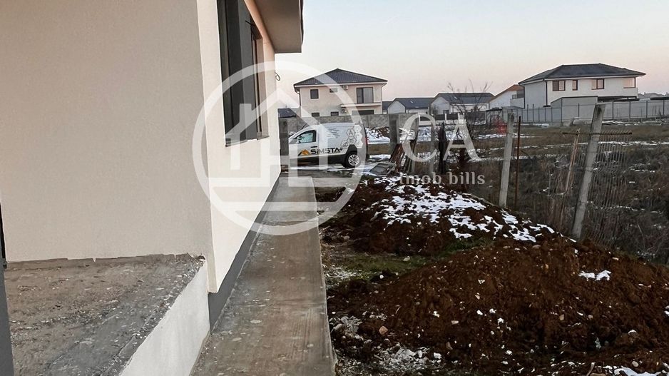 Casă de vânzare cu 4 camere in cartierul Bălcescu, Oradea - Poză 16