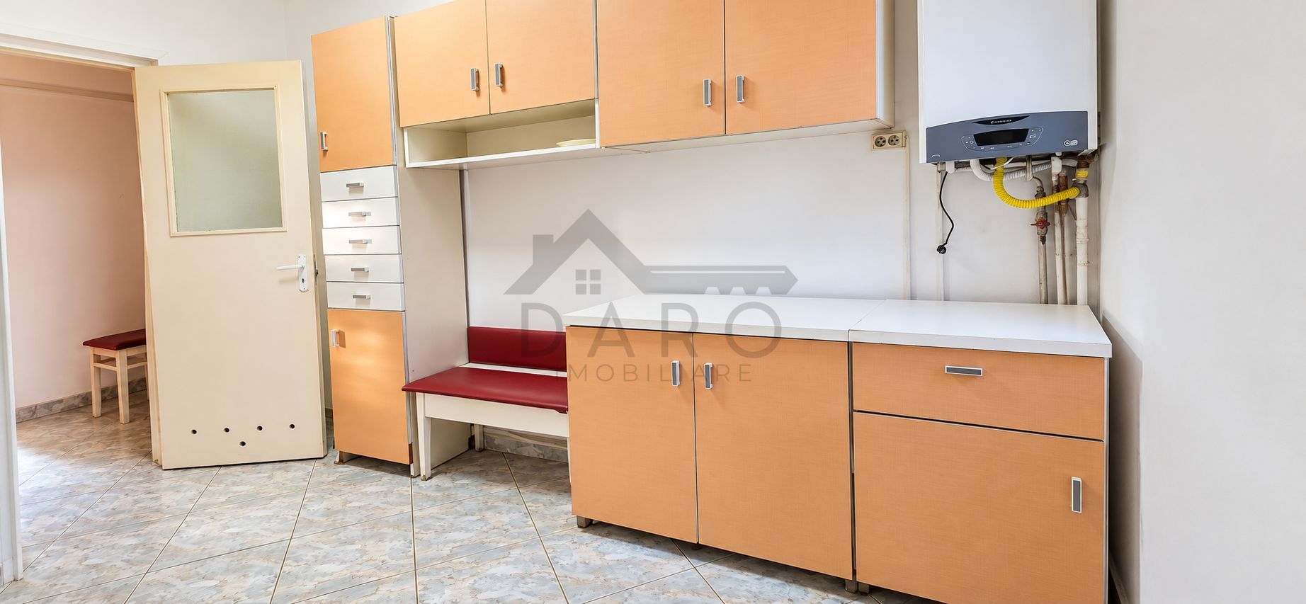 Vând apartament cu trei camere Tudor confort 1 - Poză 5