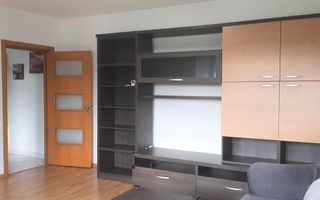 Apartament Renovat 2 Camere + Boxă 7 MP  Vedere Superbă spre Tâmpa - Poză 4