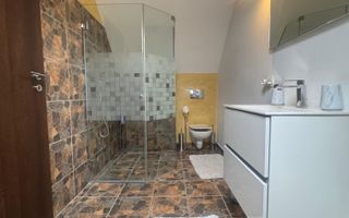 Pensiune deosebită în Bran || priveliște panoramică, facilitati premium - Poză 13