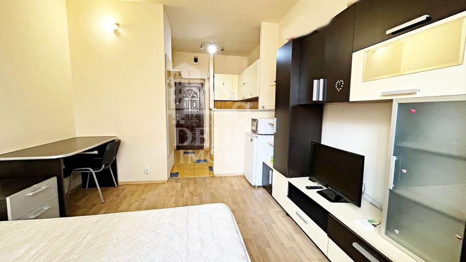 Apartament 1 camere de vânzare in zona Rogerius, Oradea - Poză 2