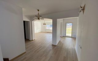 Duplex de vânzare | 4 camere | 160 mpu | Curte 370 mp | Cisnădie - Poză 5