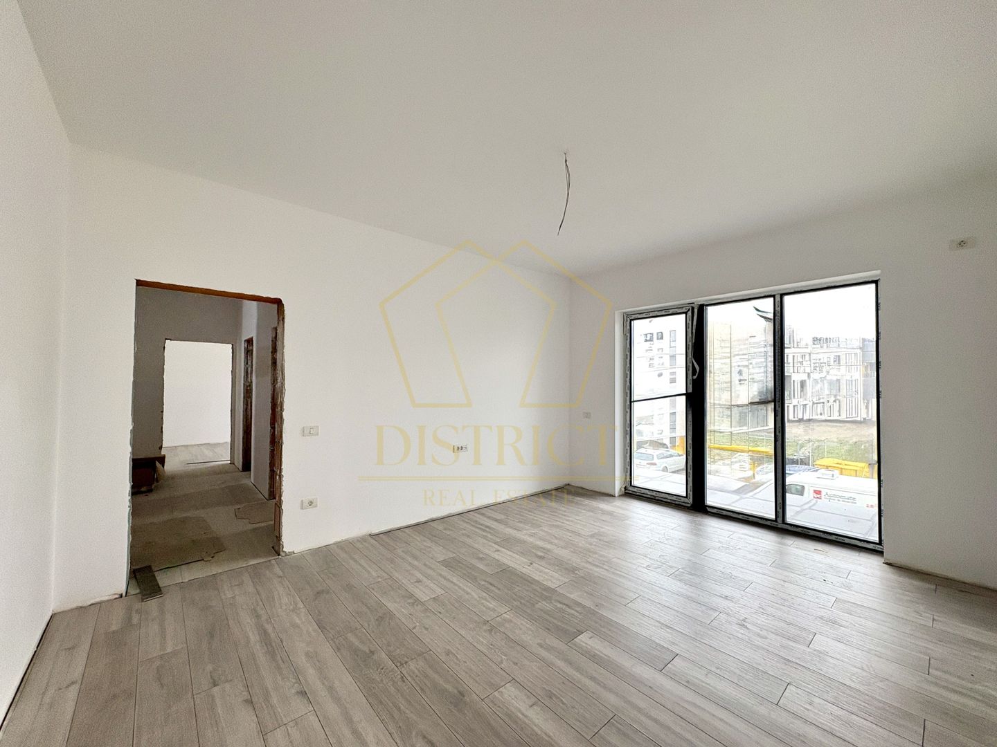 Apartament luminos cu 2 camere si bucătărie închisă | Giroc | Hotel IQ - Poză 1