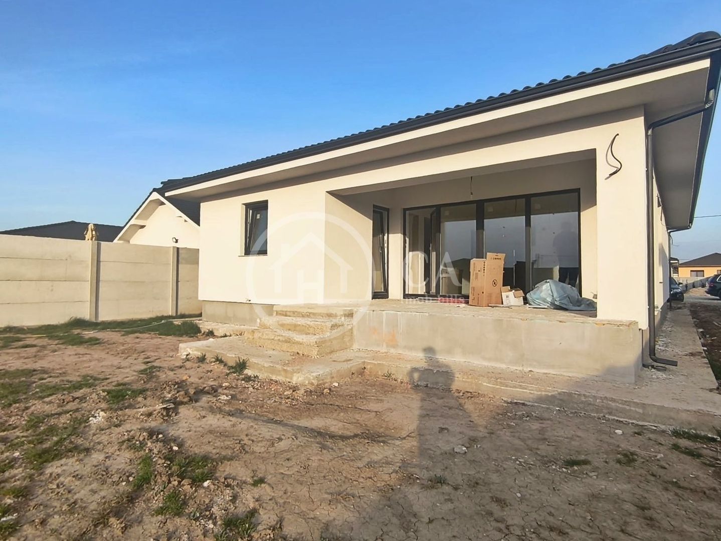 Casa de vanzare cu 4 camere in Santandrei, Bihor - Poză 1