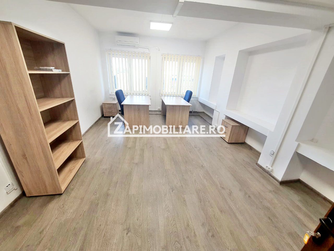 Spatii birouri,recent renovate si mobilate - Poză 2