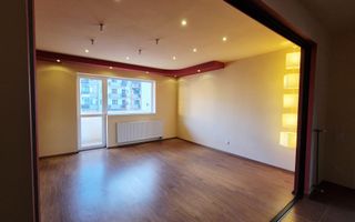 Apartament de vânzare 89mpu, 3 camere zona Turnisor/Kogalniceanu - Poză 1