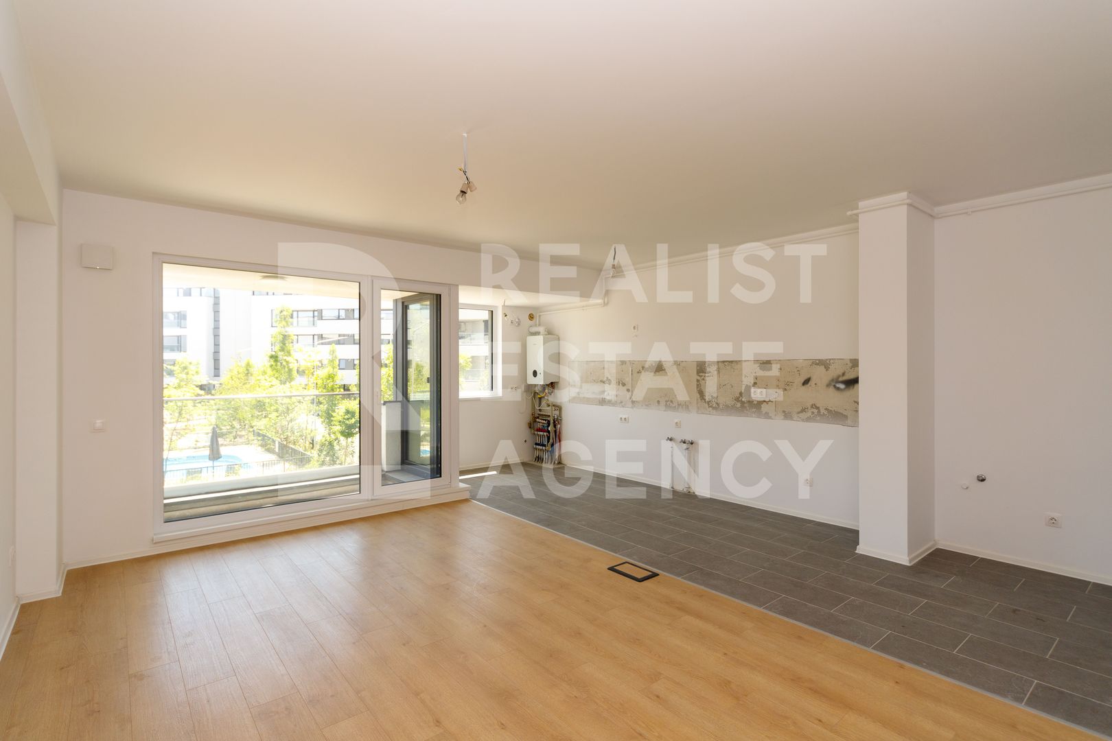Vânzare, apartament cu 4 camere în zona Bucureștii Noi - Poză 3