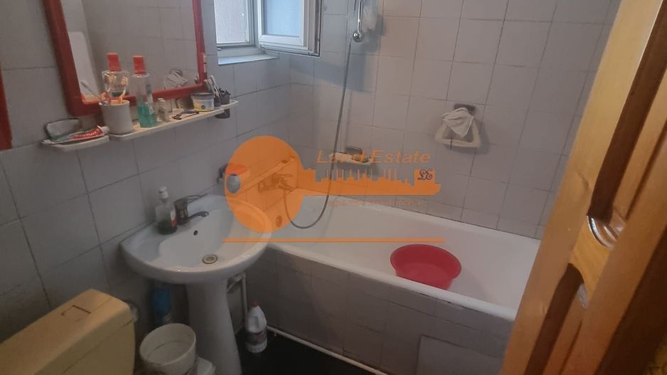 Apartament cu 4 camere in Politehnica - Poză 3