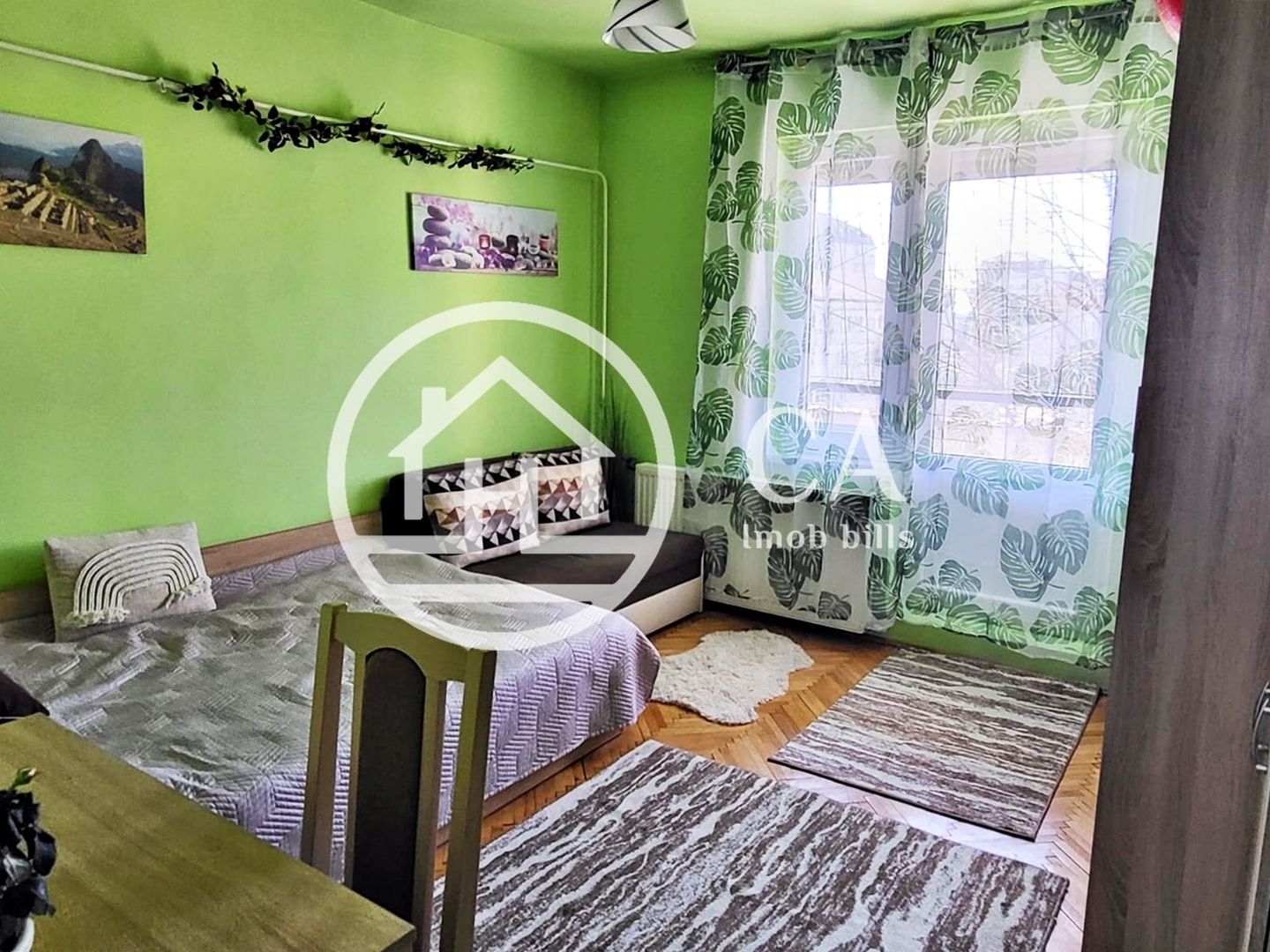 Apartament 3 camere de vânzare- Zona Centrală - Poză 3