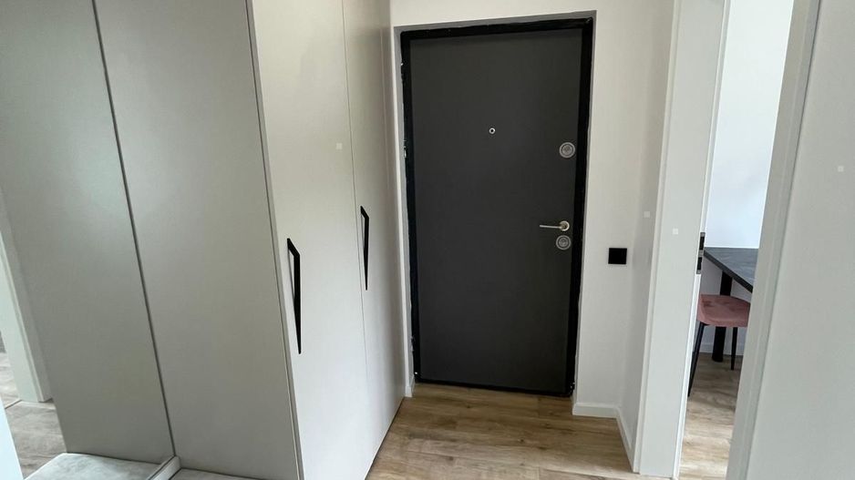 VANZARE APARTAMENT ULTRAFINISAT  2 CAMERE ZONA TERRA - Poză 5