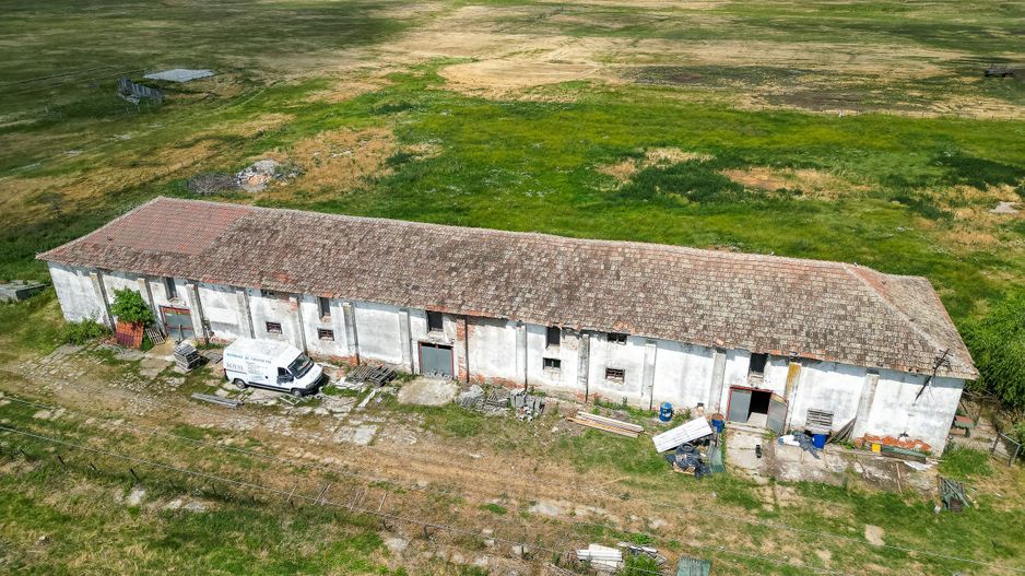 Oportunitate de investiție în localitatea Zărand - Poză 1
