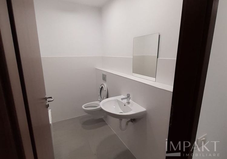 Depozit de inchiriat / Spatiu productie tip Hala - 617 mp + birouri - Poză 5