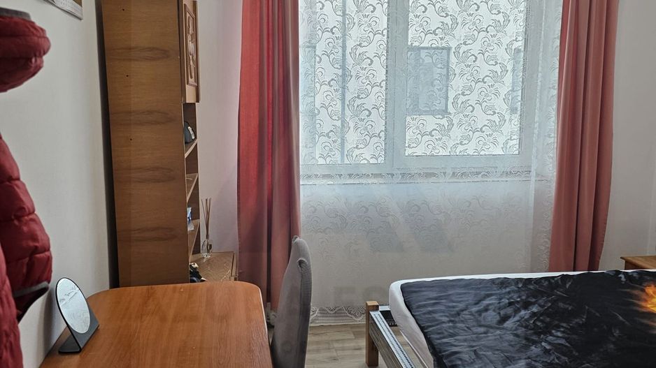 Apartament 3 camere 54 mp utili balcon si parcare privata Selimbar - Poză 6
