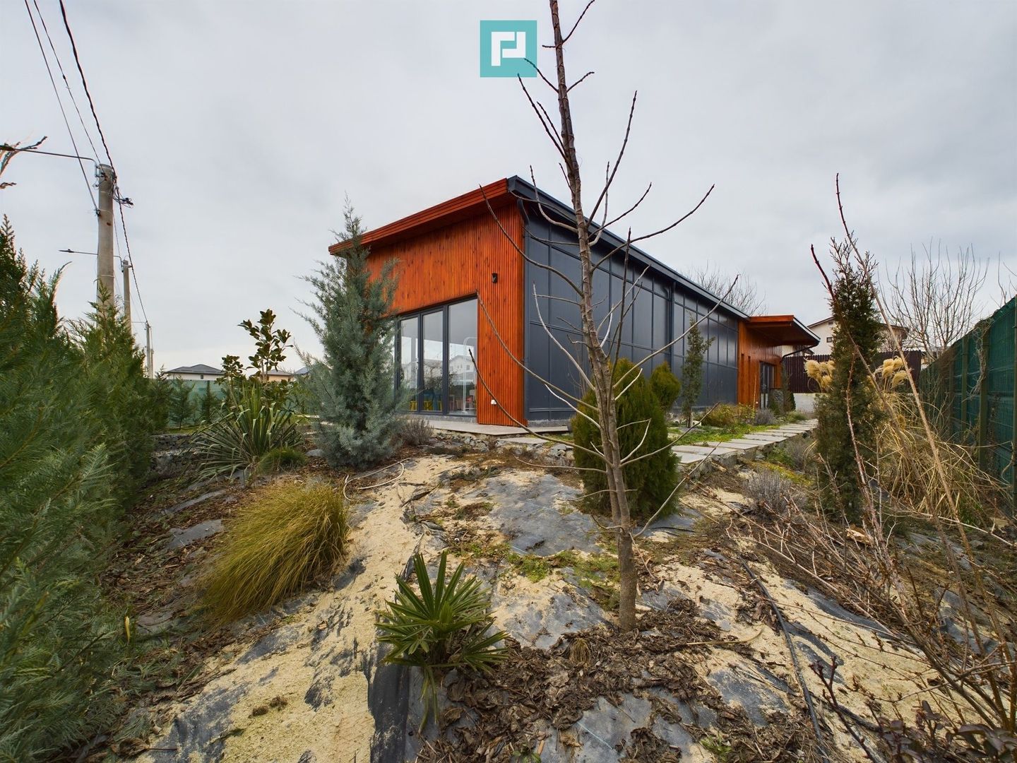 Casa Spațiu Versatil de Vânzare în Comuna Berceni - Poză 3