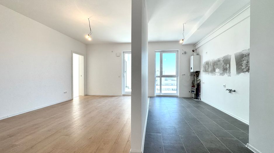 3 camere 75 mp SU + Balcon 8mp - Verdere curte interioară - Poză 2
