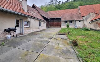 Casă săsească I 155 mpu I 7 camere I 1400 mp I Șeica Mare - Poză 2