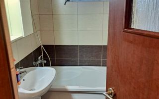 Apartament 3 camere decomandat zona Tomis Nord - Poză 3