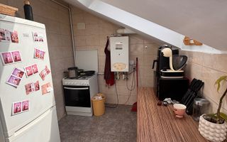 Apartament la mansardă, spațios și luminos. - Poză 4