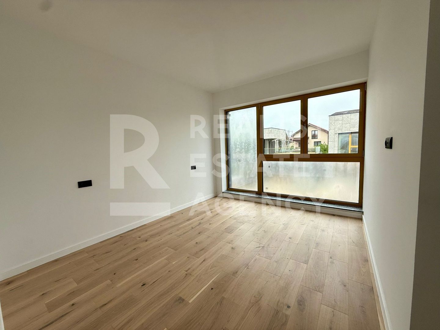 Vilă sustenabilă - panouri fotovoltaice, pompe de căldură, Pipera - Poză 9