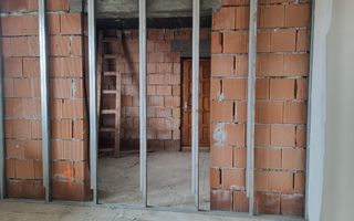 Duplex  5 camere -185 mp utili- pivnita - Selimbar - Poză 9
