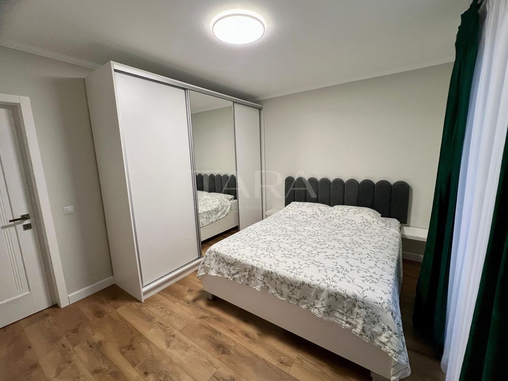 Apartament modern cu pod generos și dotări complete. - Poză 8