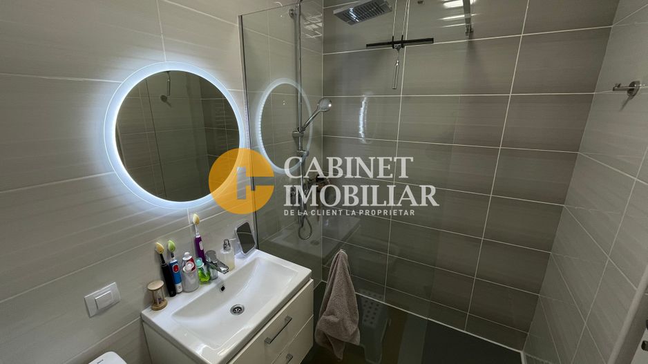 Apartament 4 camere DECOMANDAT et 1 + LOC DE PARCARE + BOXA - PACURARI - Poză 3