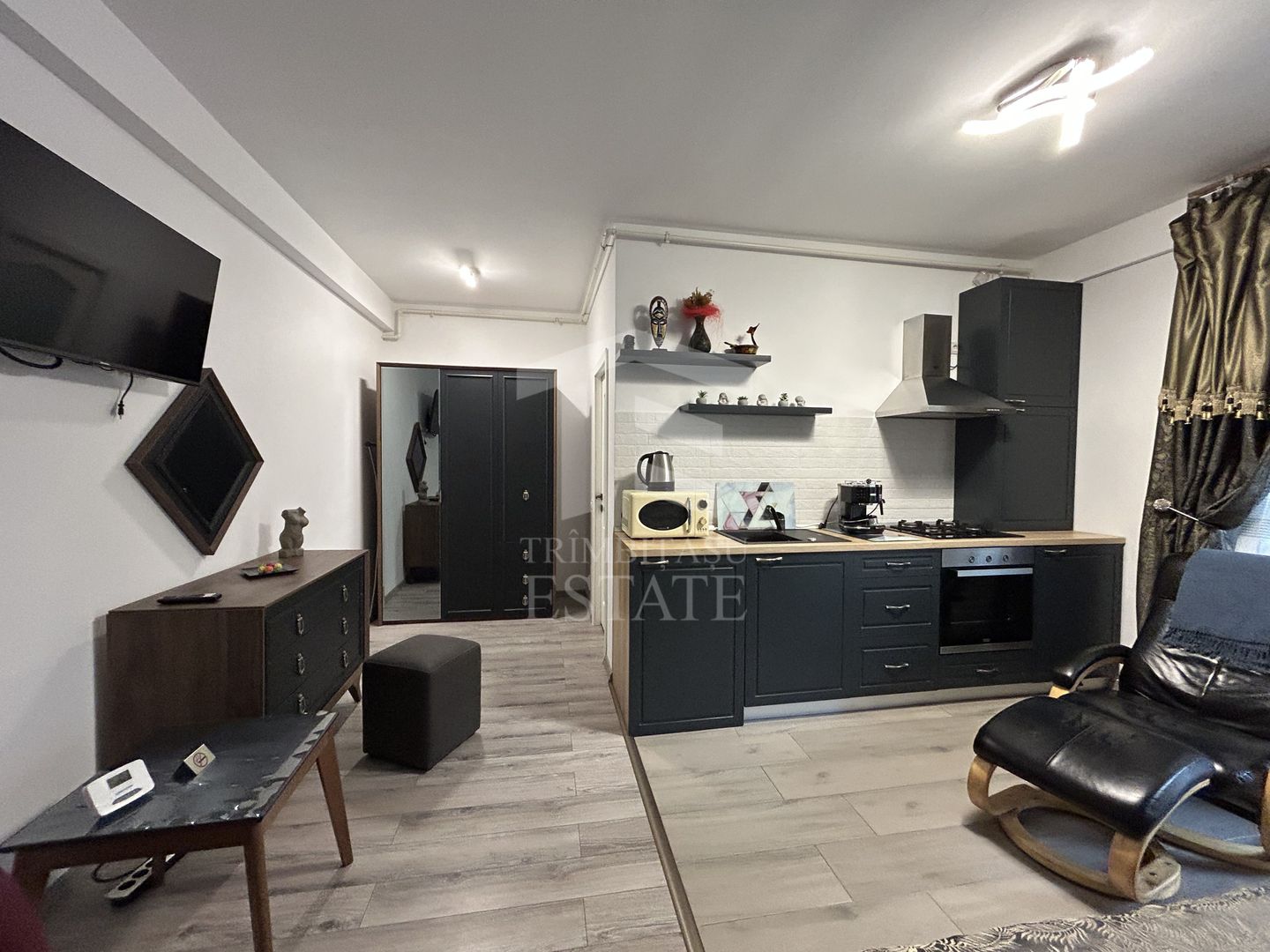 Studio cu loc parcare zona Mamaia Sat - Navodari 250m de plaja - Poză 1