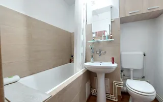 Apartament cu 3 camere zona 0 ~ etaj 5 din 6 ~ Confort 1 decomandat ~ renovat - Poză 14