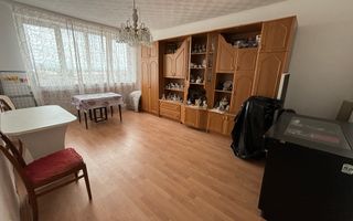 Apartament 3 camere decomandat 73 M² - Poză 1