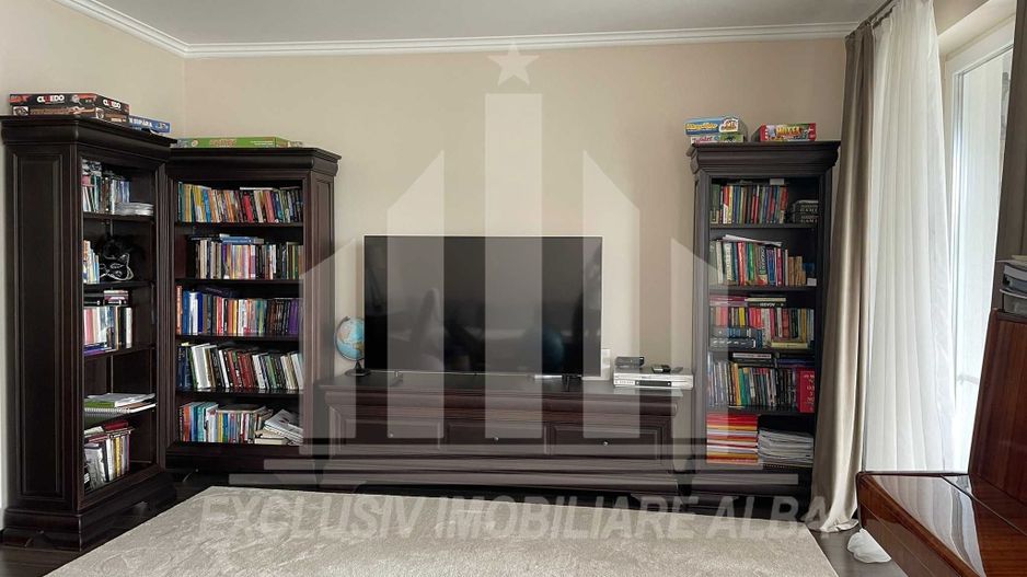 Casa de inchiriat zona buna Cetate mobilata si utilata complet - Poză 4