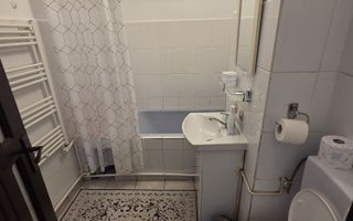 Garsonieră de închiriat, 40 mp, zona Capăt Canta, etaj 4/10, cu lift - Poză 3