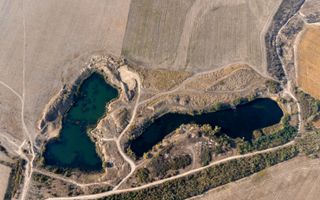 Investiție unică, 10 ha teren cu luciu de apă, ideal pentru turism și agrement! - Poză 5