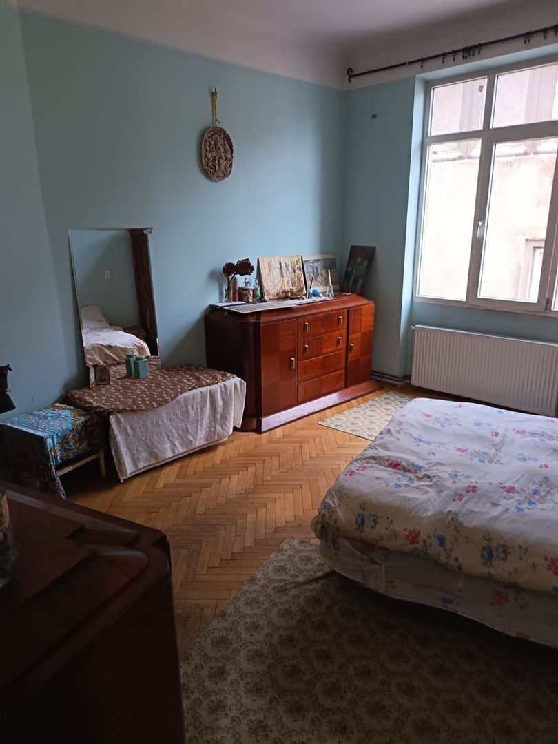 De Vanzare apartament 4 camere Rosetti-Mantuleasa - Poză 8