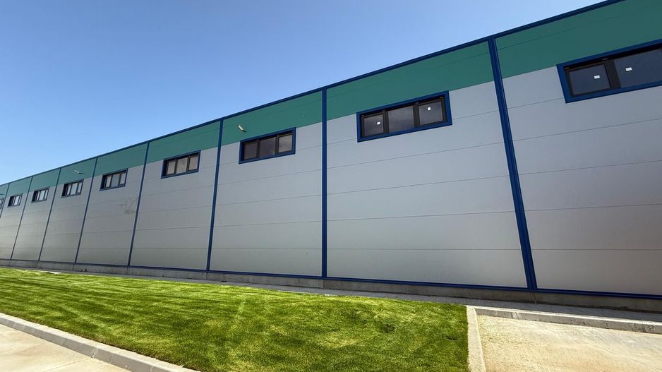 Ansamblu industrial format din 9 hale de vânzare – Popești-Leordeni - Poză 3