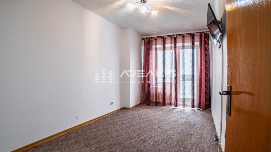 VÂNDUT!!! Apartament spațios cu 3 camere, zona Polivalentă - Poză 7