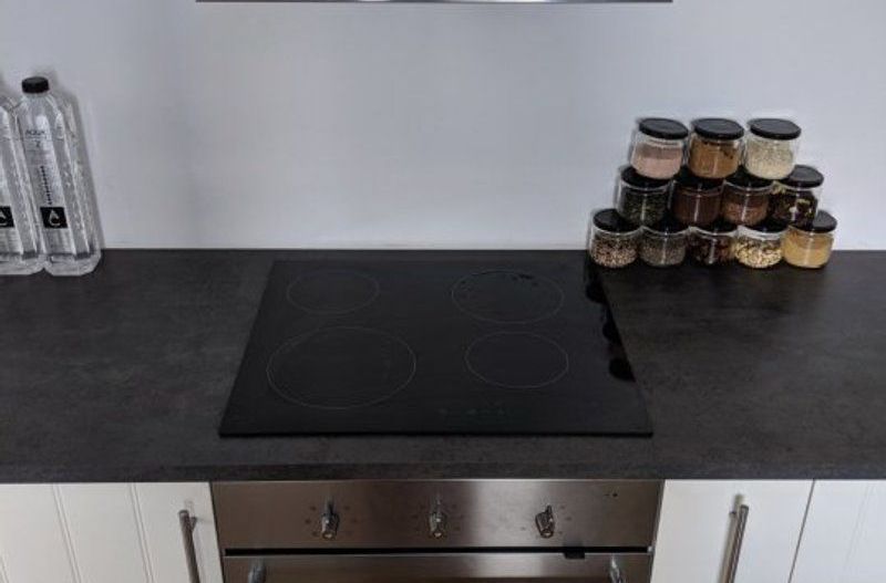 Studio in Vernescu Residence, nou, mobilat si utilat, parcare subterana - Poză 31