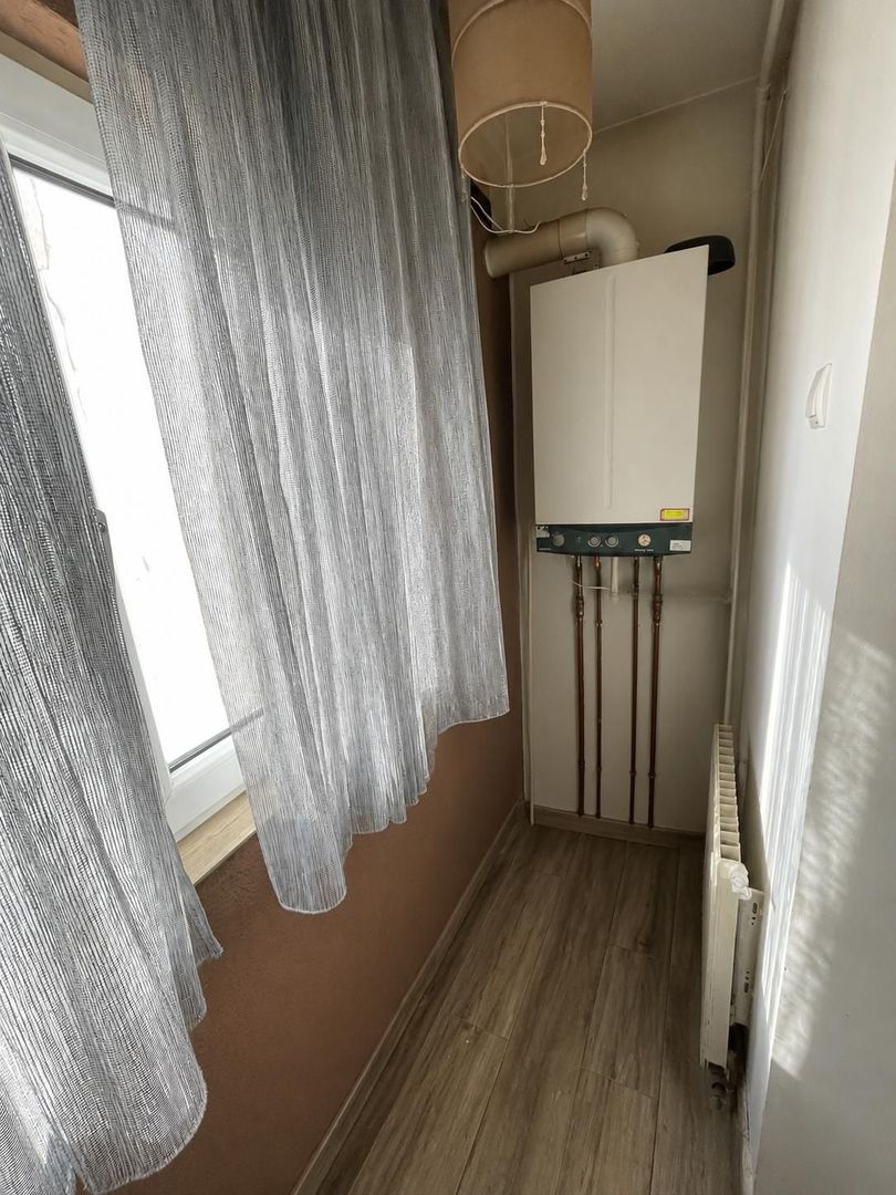 Apartament cu 3 camere de vanzare, zona Cetate - Poză 9
