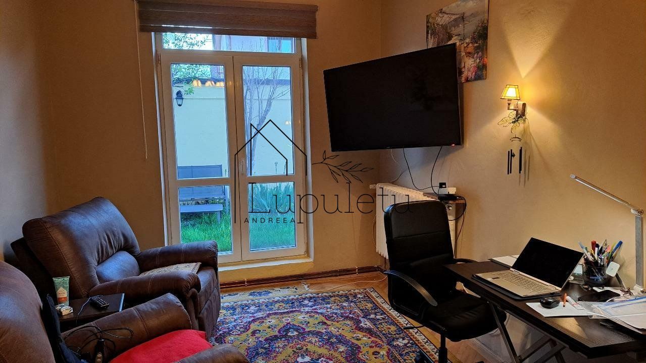 Casă de Vanzare | 200 MPU | Teren 305 MPU | Ultracentral - Poză 2