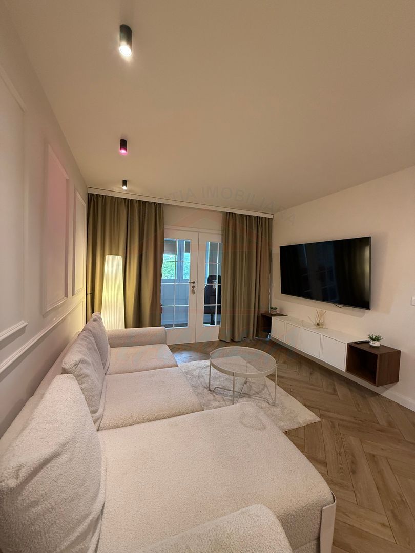 🏡✨ APARTAMENT CU 2 CAMERE DE ÎNCHIRIAT – MICRO 16 - Poză 1