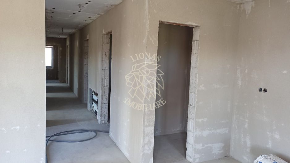 Casa 4 camere 116.5 mp+terasa 27 mp-teren 500 mp-Zona La Soare - Poză 6