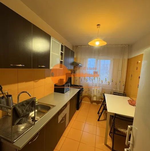 2 camere -9 minute de Metrou Gorjului - Poză 1