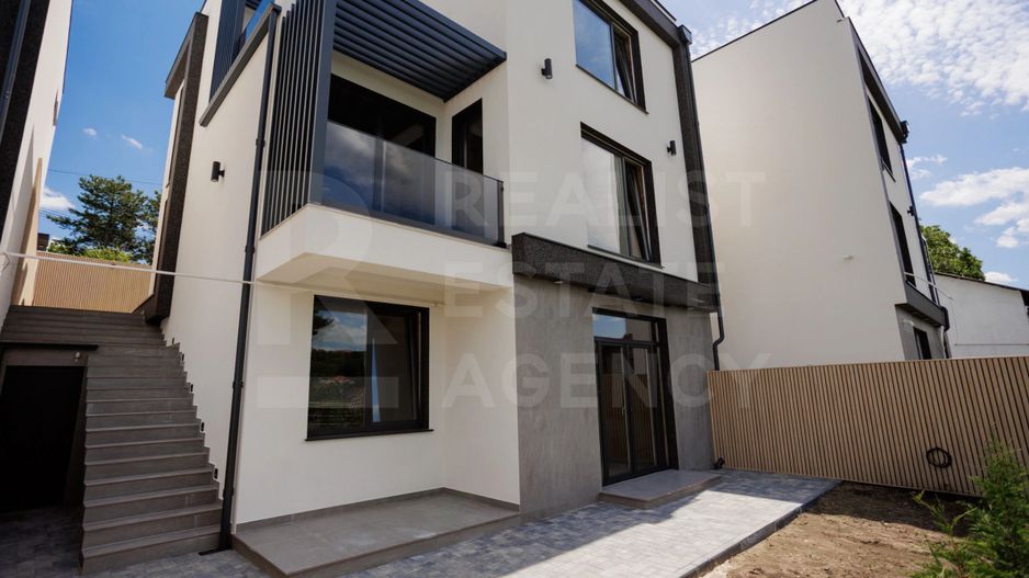 Vânzare casă, 4 camere,  str. Dragomirna, sectorul Buiucani. - Poză 35