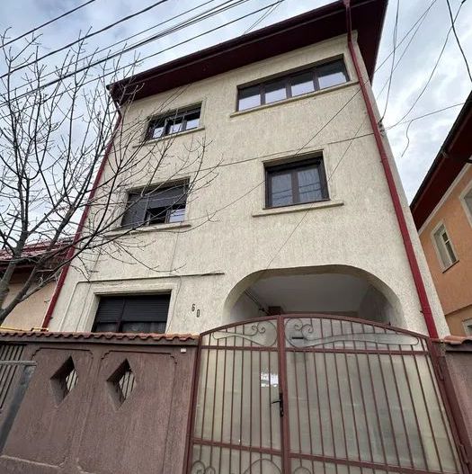 Vila S+P+2E+M - Domenii - Poză 1