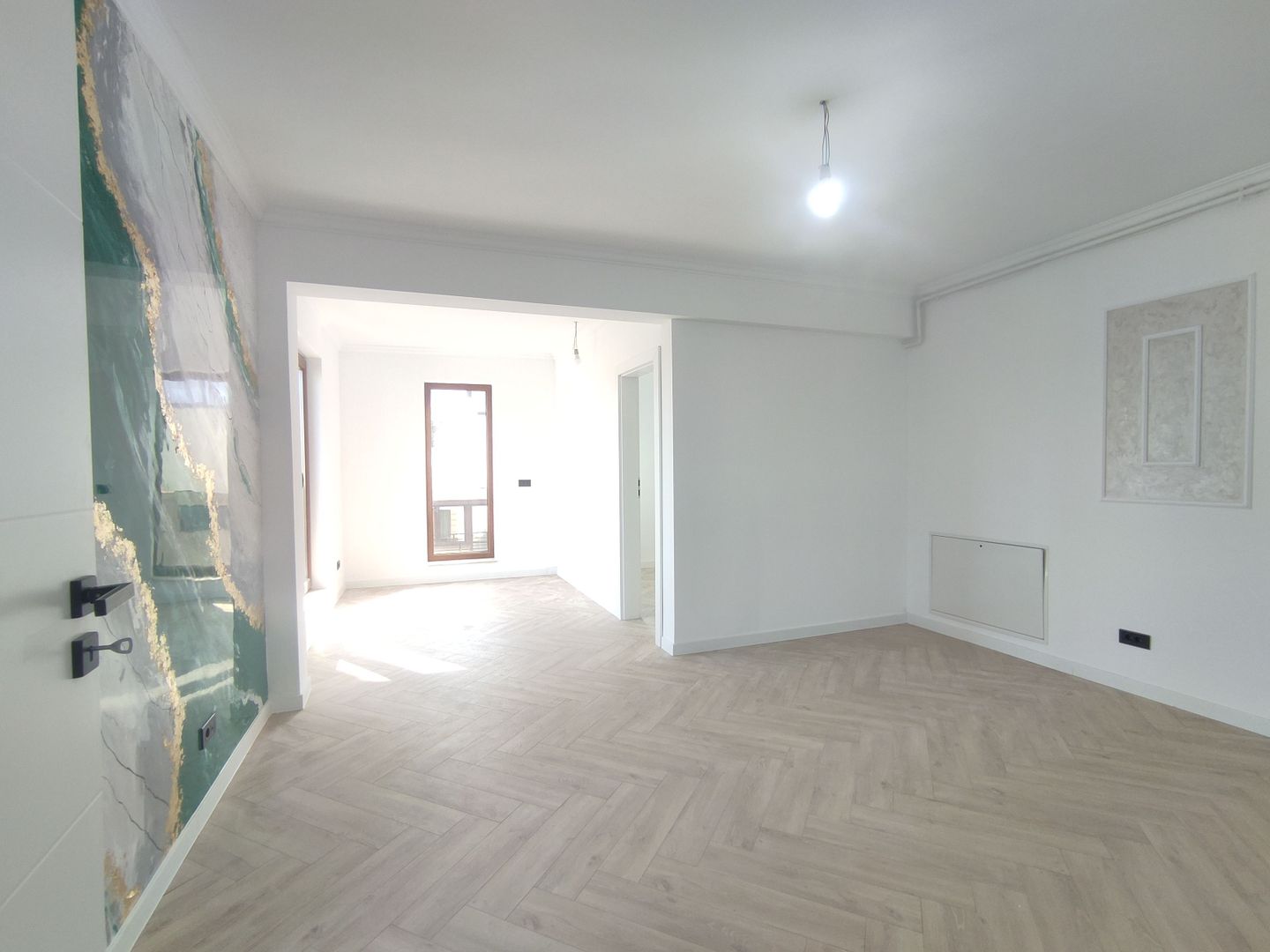 Vânzare apartament 2 camere cu terasa Generoasă zona Bazilescu - Poză 2