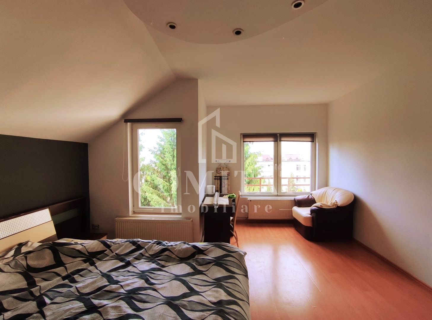 Apartament cu 3 camere decomandate | Loc de parcare | Cartier Zorilor - Poză 1