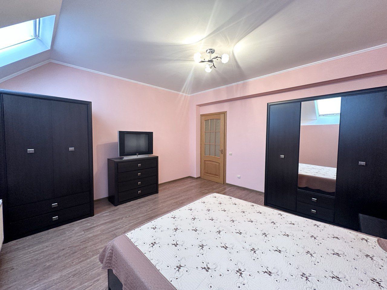 Vând Apartament cu 4 camere100 м². Poșta Veche. - Poză 15